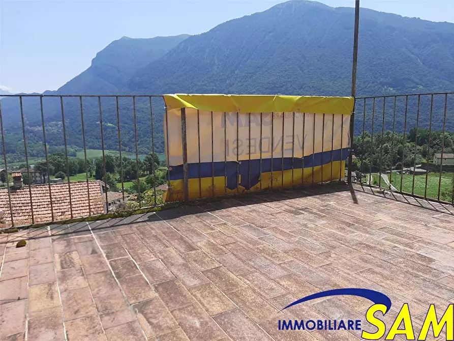 Immagine 40 di Porzione di casa in vendita  in Via Rosoledo 9 a Carlazzo