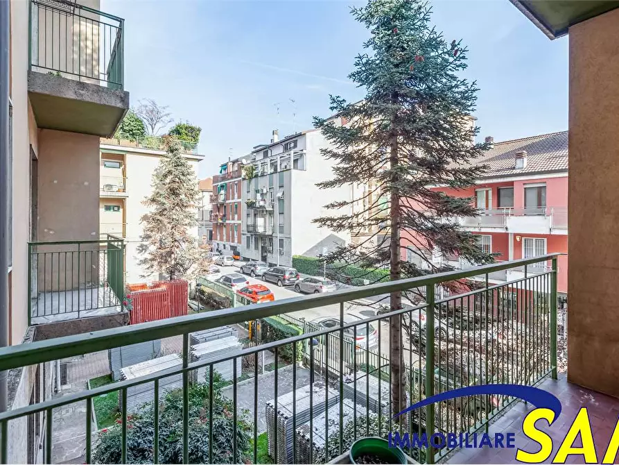 Immagine 15 di Quadrilocale in affitto  in Via Minturno 9 a Milano