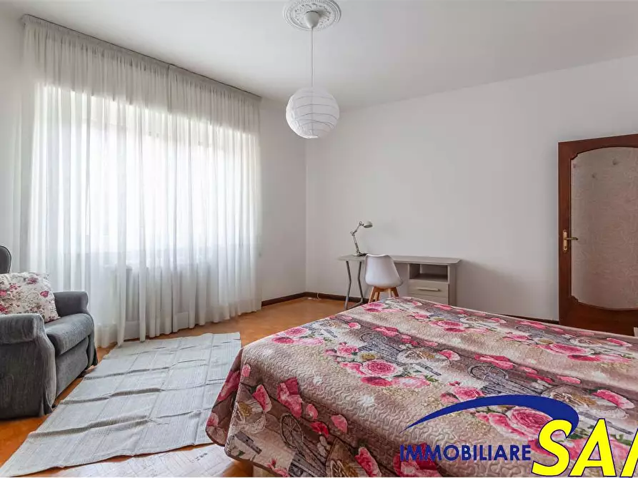 Immagine 4 di Quadrilocale in affitto  in Via Minturno 9 a Milano