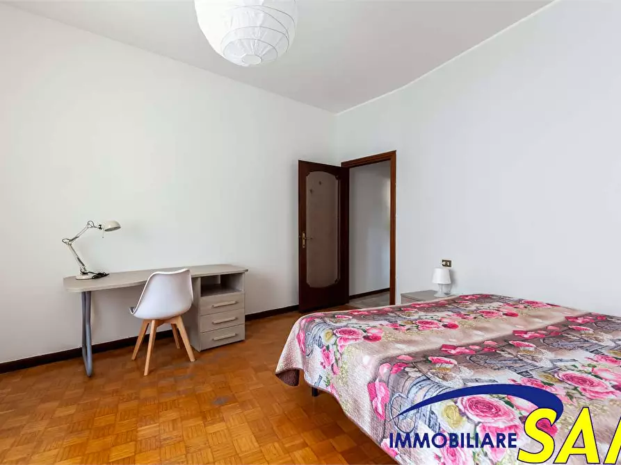 Immagine 5 di Quadrilocale in affitto  in Via Minturno 9 a Milano