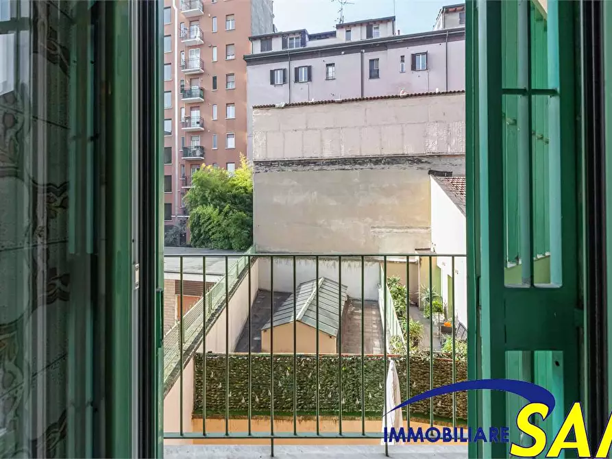 Immagine 19 di Quadrilocale in affitto  in Via Minturno 9 a Milano