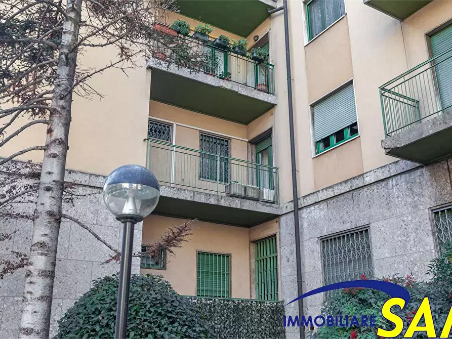 Immagine 23 di Quadrilocale in affitto  in Via Minturno 9 a Milano