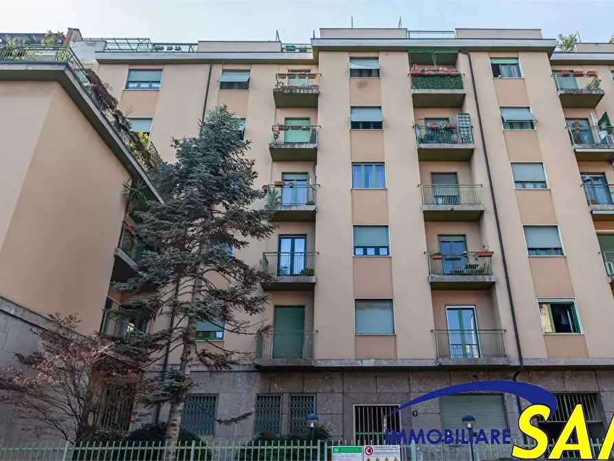 Immagine 24 di Quadrilocale in affitto  in Via Minturno 9 a Milano