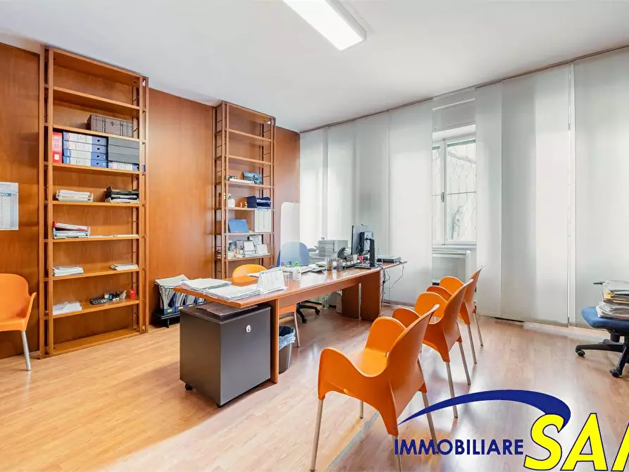 Immagine 13 di Ufficio in vendita  in Via Melzi d'Eril 20 a Milano