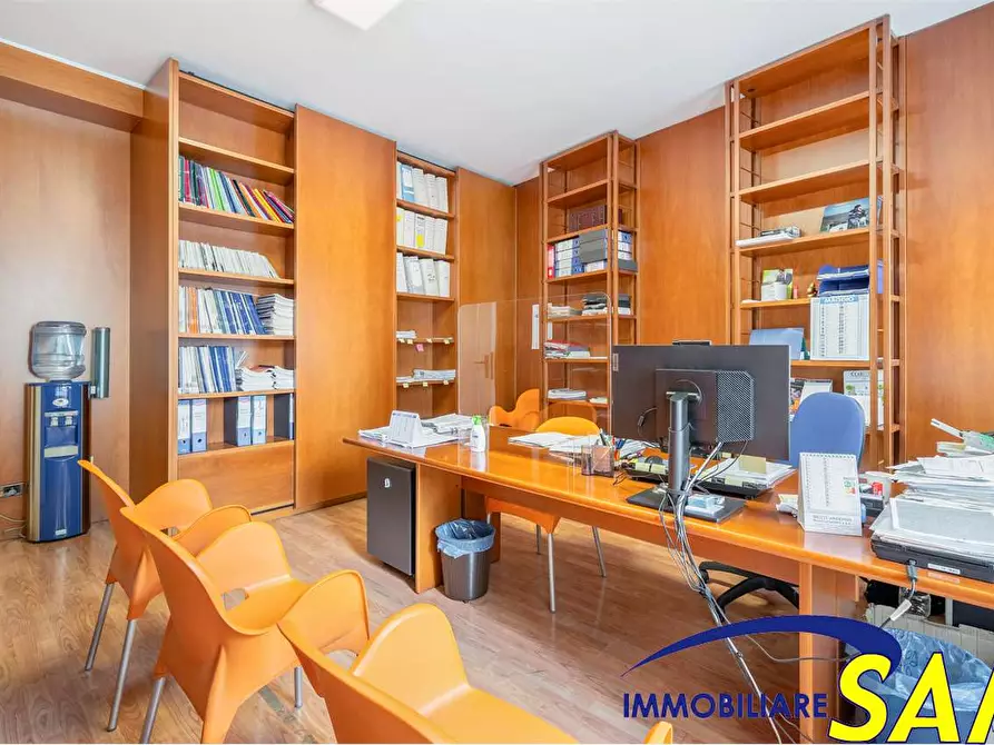 Immagine 14 di Ufficio in vendita  in Via Melzi d'Eril 20 a Milano