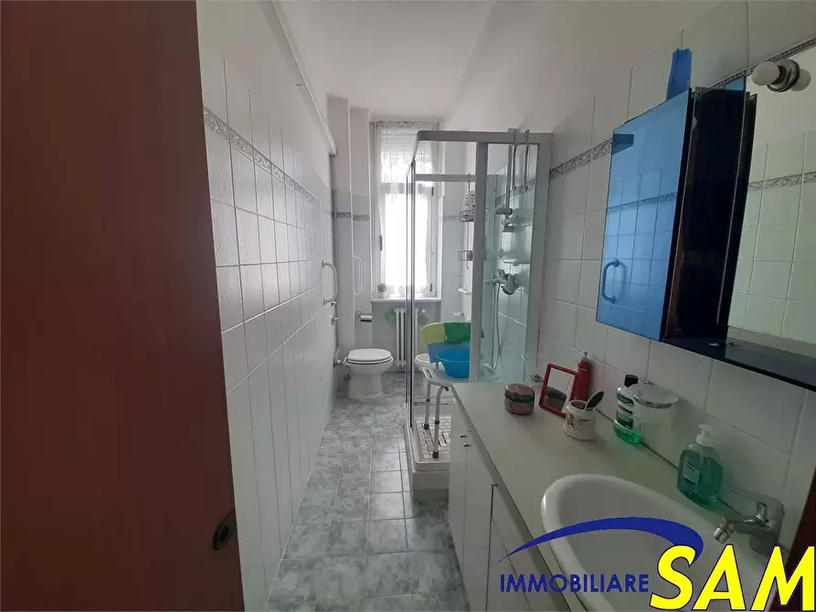 Immagine 8 di Trilocale in vendita  in Via Cadibona 9 a Milano