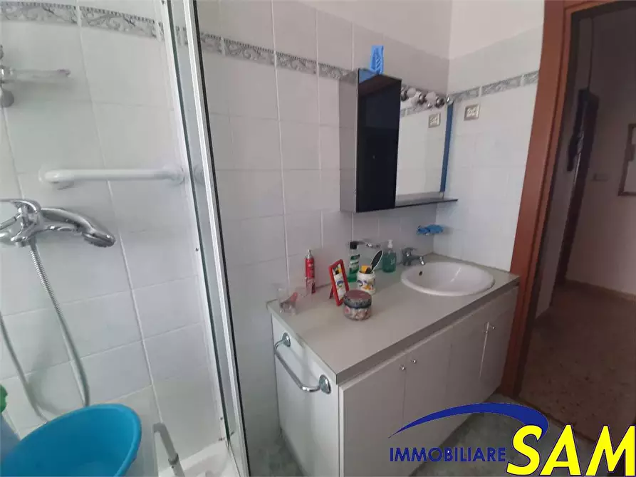 Immagine 10 di Trilocale in vendita  in Via Cadibona 9 a Milano