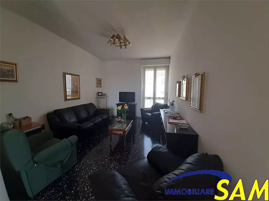 Immagine 20 di Trilocale in vendita  in Via Cadibona 9 a Milano