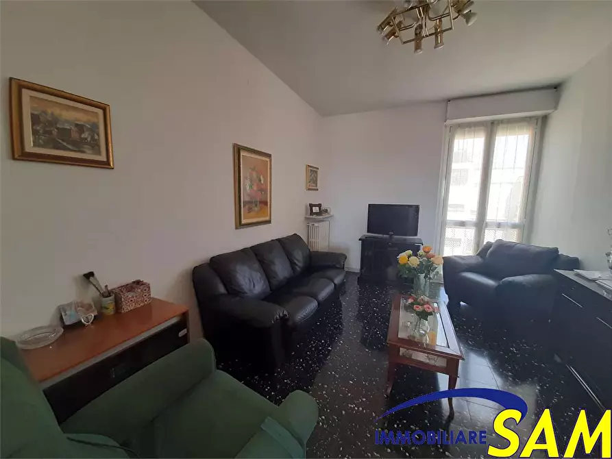 Immagine 1 di Trilocale in vendita  in Via Cadibona 9 a Milano