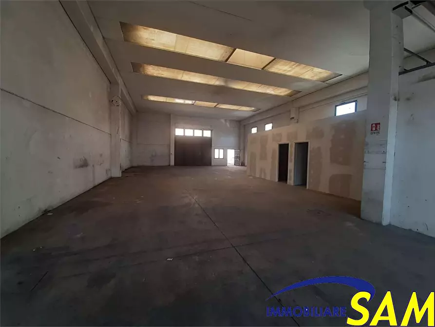 Immagine 4 di Capannone industriale in vendita  in Via della Pace 3 a San Giuliano Milanese