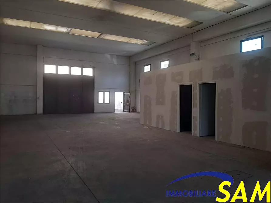 Immagine 7 di Capannone industriale in vendita  in Via della Pace 3 a San Giuliano Milanese