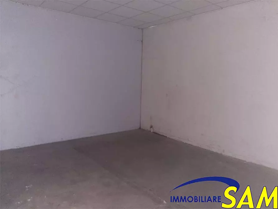 Immagine 8 di Capannone industriale in vendita  in Via della Pace 3 a San Giuliano Milanese