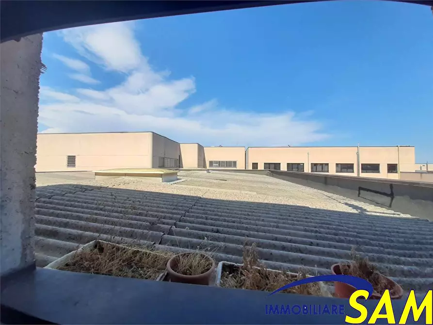 Immagine 2 di Capannone industriale in vendita  in Via della Pace 3 a San Giuliano Milanese