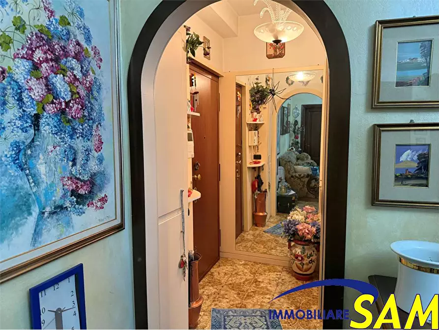 Immagine 4 di Bilocale in vendita  in Via vertoiba 4 a Milano