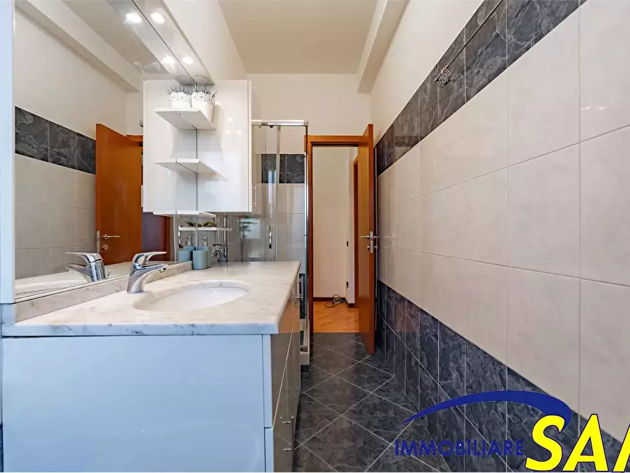 Immagine 13 di Bilocale in affitto  in Via Melzo 6 a Milano