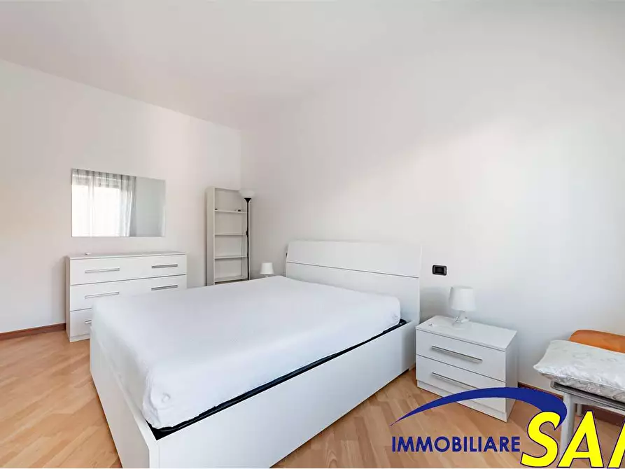 Immagine 10 di Bilocale in affitto  in Via Melzo 6 a Milano