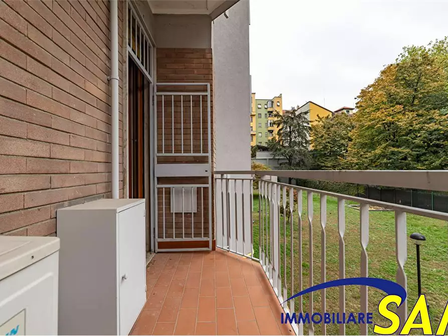 Immagine 26 di Bilocale in affitto  in Via Caposile 8 a Milano