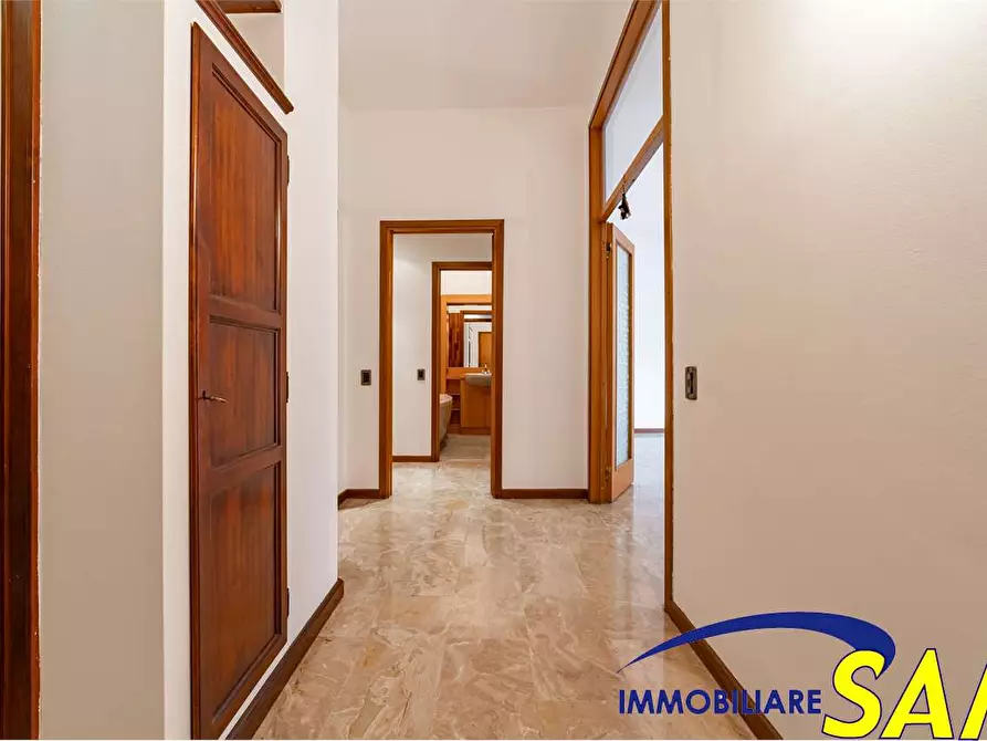 Immagine 1 di Bilocale in affitto  in Via Caposile 8 a Milano