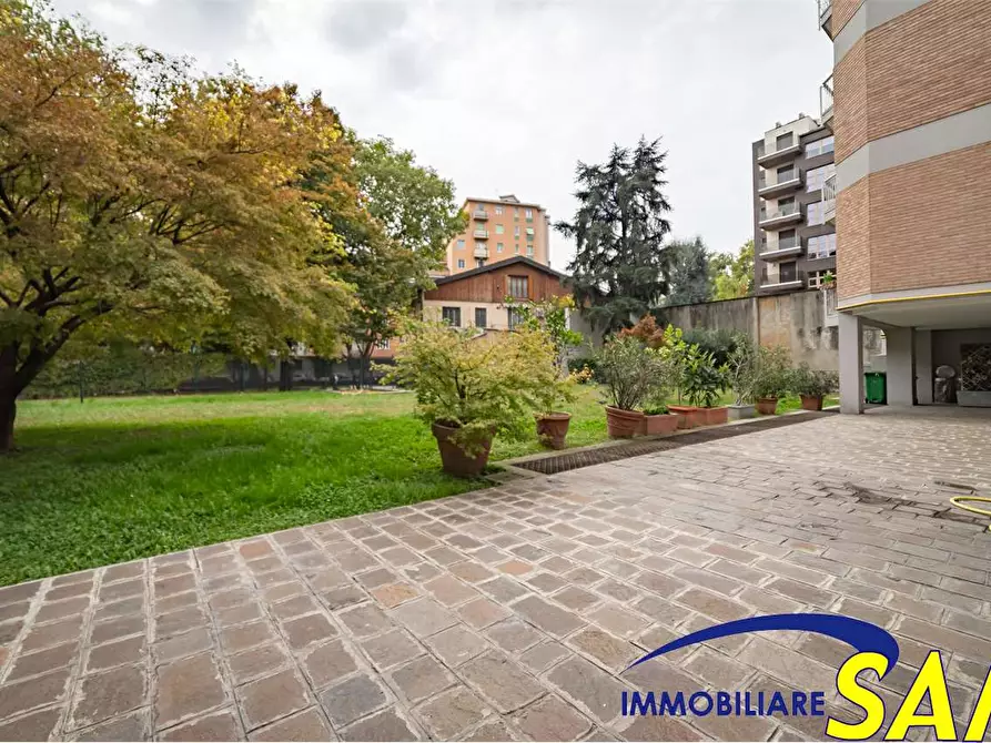 Immagine 37 di Bilocale in affitto  in Via Caposile 8 a Milano