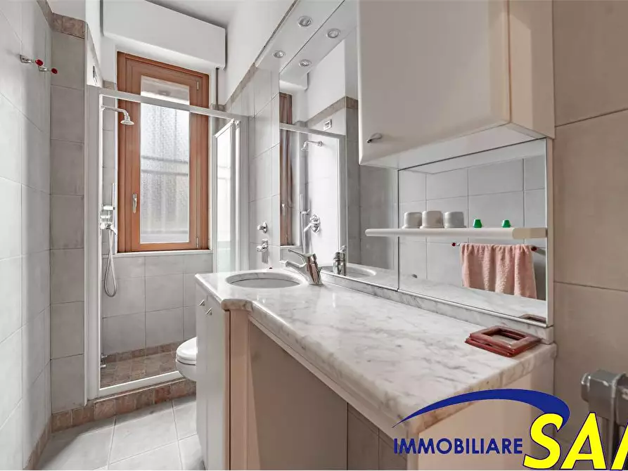 Immagine 25 di Bilocale in affitto  in Via Caposile 8 a Milano