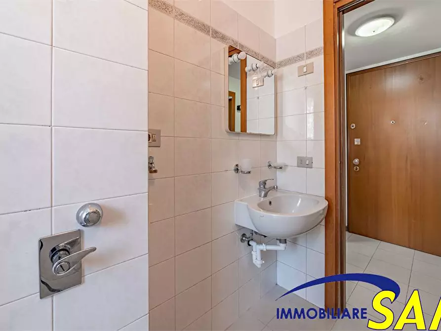 Immagine 16 di Monolocale in affitto  in Via Mezzofanti 8 a Milano