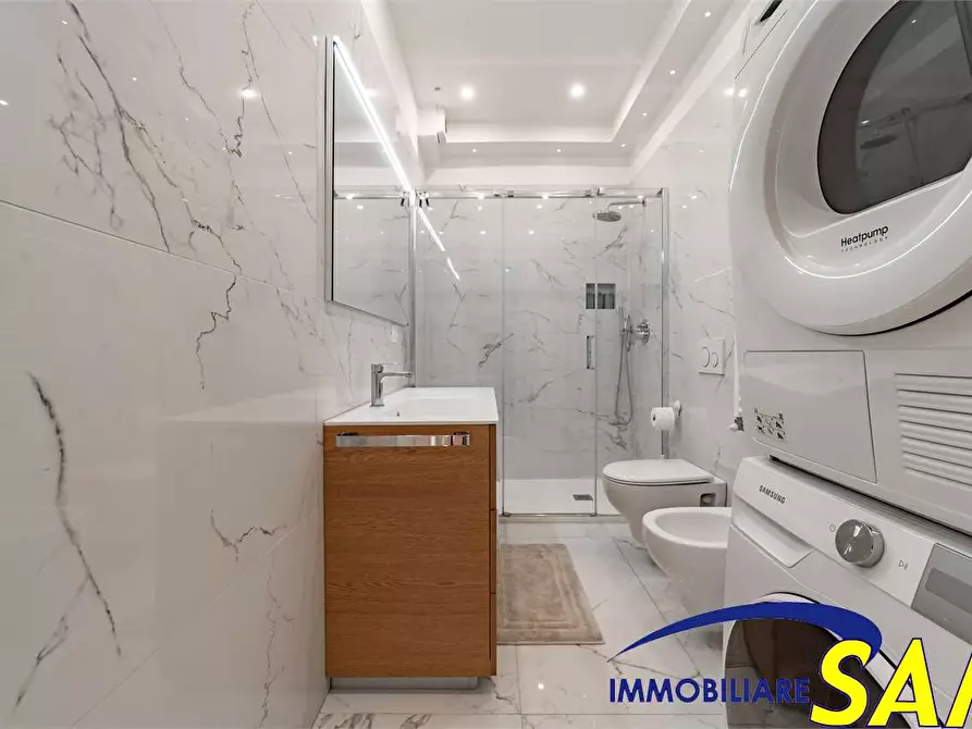 Immagine 20 di Trilocale in vendita  in Via Monte Velino 7 a Milano