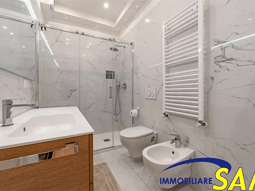 Immagine 21 di Trilocale in vendita  in Via Monte Velino 7 a Milano