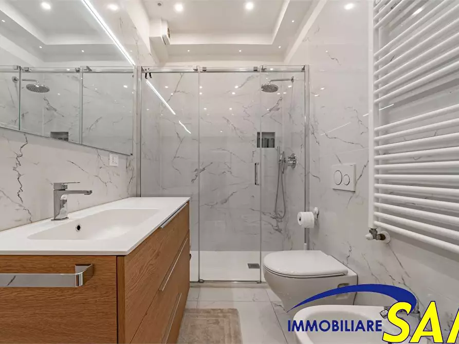 Immagine 22 di Trilocale in vendita  in Via Monte Velino 7 a Milano