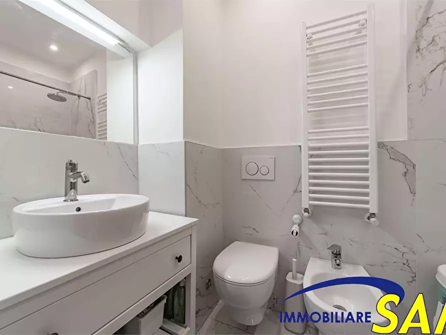 Immagine 17 di Trilocale in vendita  in Via Monte Velino 7 a Milano