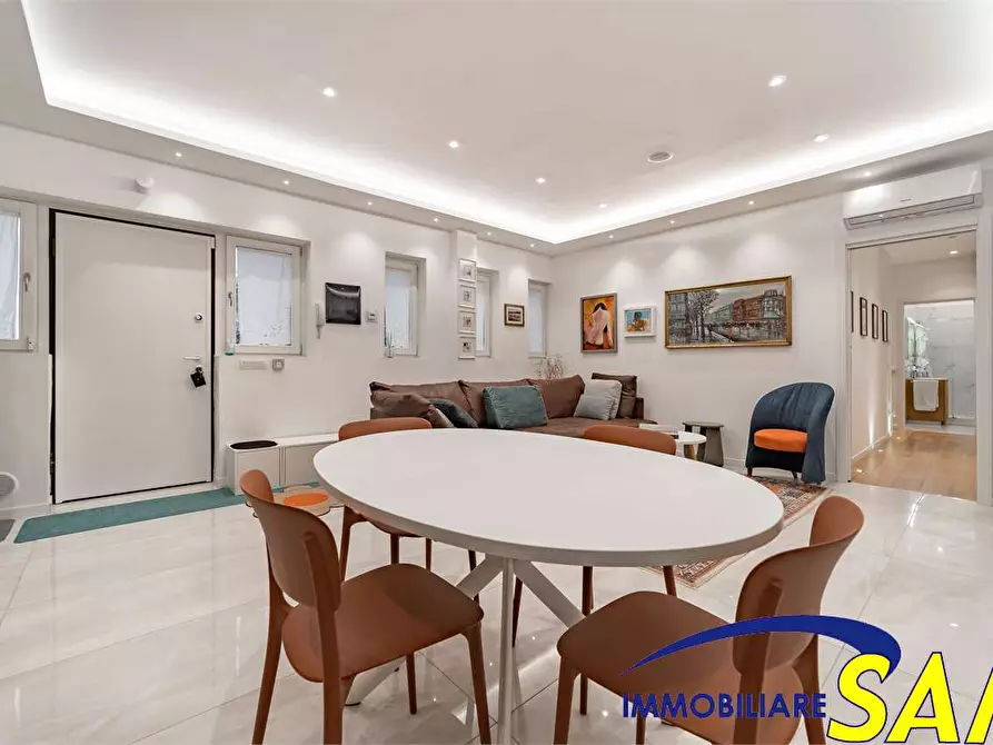 Immagine 7 di Trilocale in vendita  in Via Monte Velino 7 a Milano