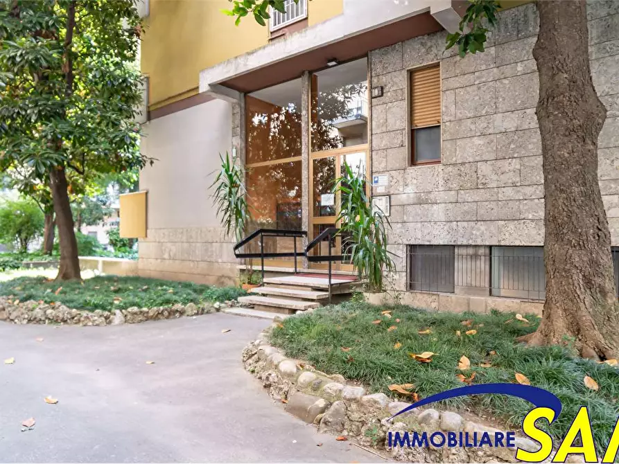 Immagine 21 di Bilocale in affitto  in Via Ciceri Visconti 10 a Milano