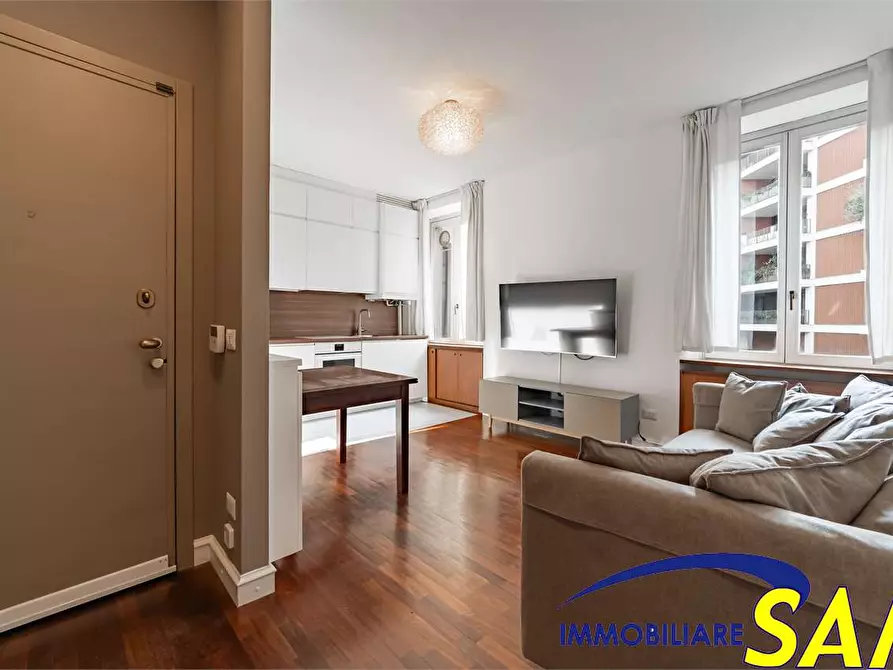 Immagine 1 di Bilocale in affitto  in Via San Calocero 29 a Milano