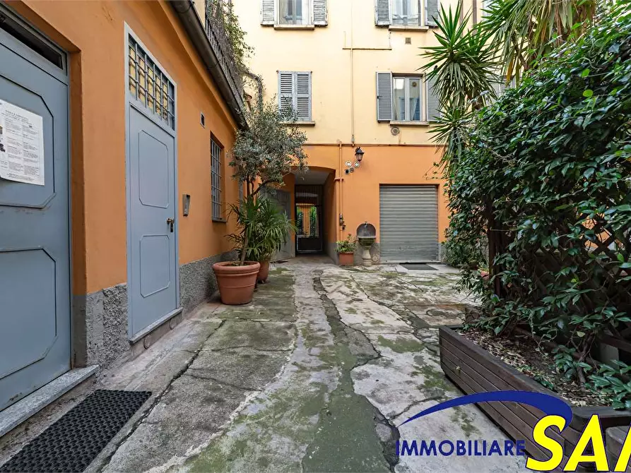 Immagine 18 di Bilocale in affitto  in Via San Calocero 29 a Milano