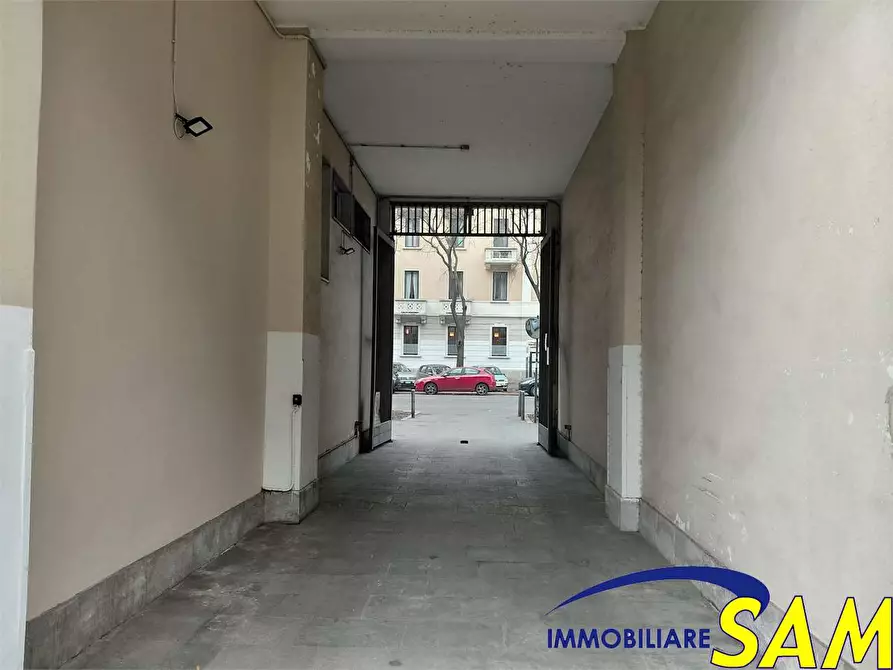 Immagine 4 di Garage in affitto  in Via Cadore 13 a Milano