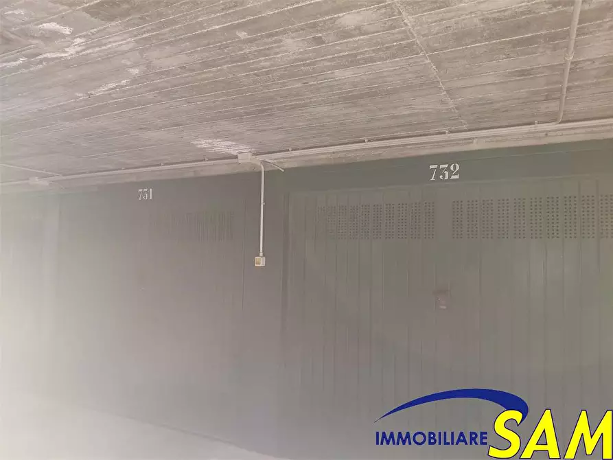 Immagine 7 di Garage in affitto  in Via Cadore 13 a Milano