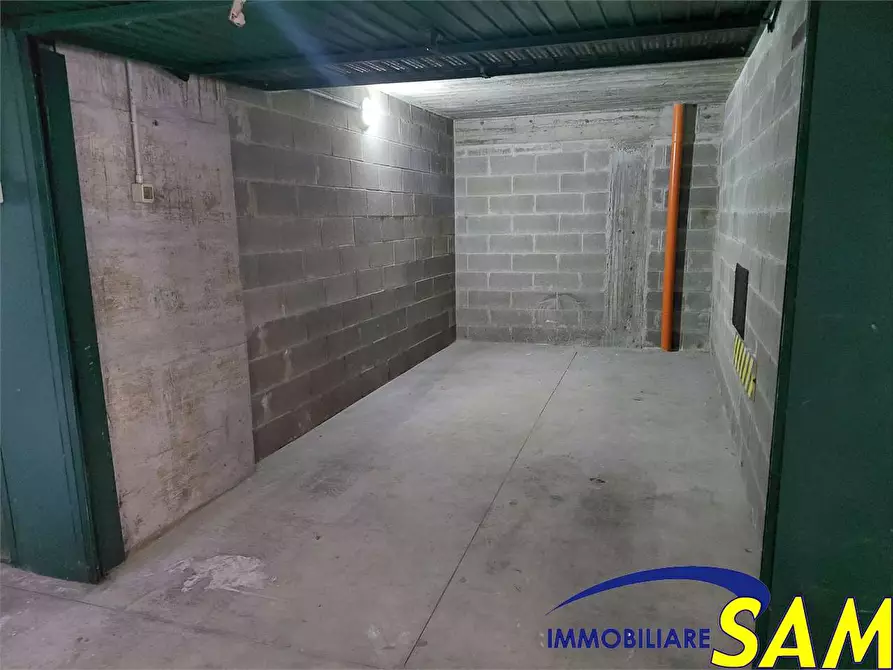 Immagine 11 di Garage in affitto  in Via Cadore 13 a Milano