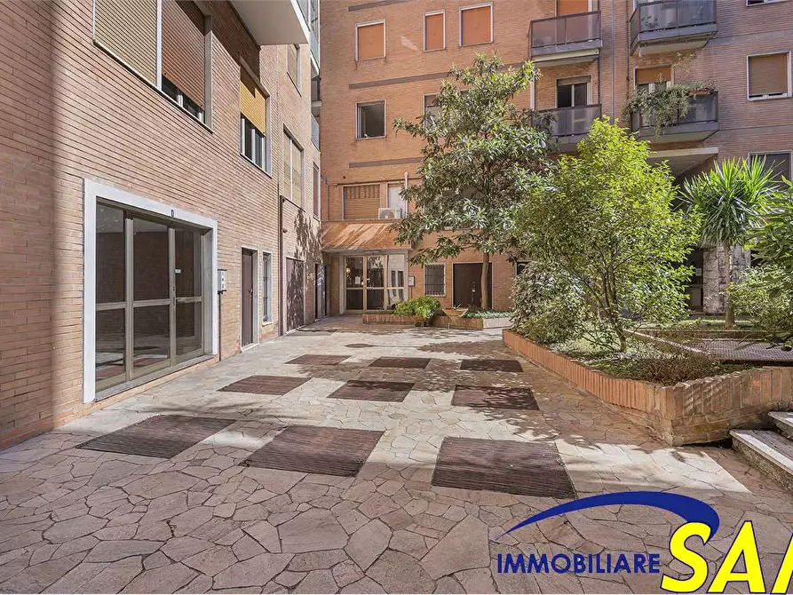 Immagine 28 di Trilocale in affitto  in Via Ripamonti 190 a Milano