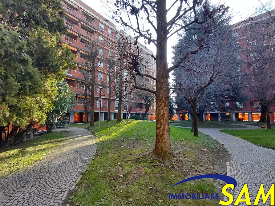 Immagine 40 di Quadrilocale in affitto  in Via Colletta 73 a Milano