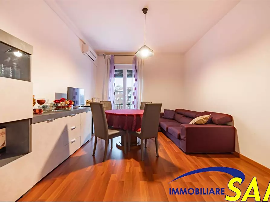 Immagine 2 di Bilocale in vendita  in Via Del Turchino 13 a Milano