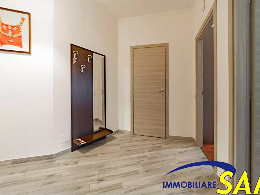 Immagine 2 di Bilocale in vendita  in Via Del Turchino 13 a Milano