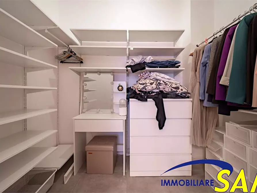 Immagine 14 di Trilocale in affitto  in Via Busoni 5 a Milano