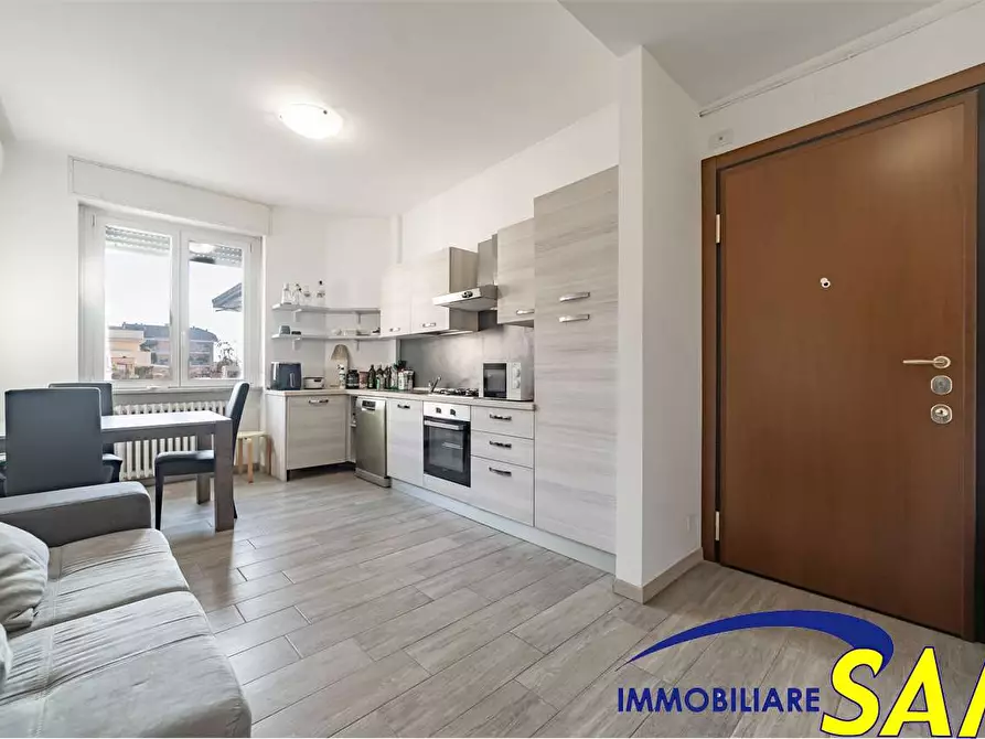 Immagine 2 di Trilocale in affitto  in Via Busoni 12 a Milano