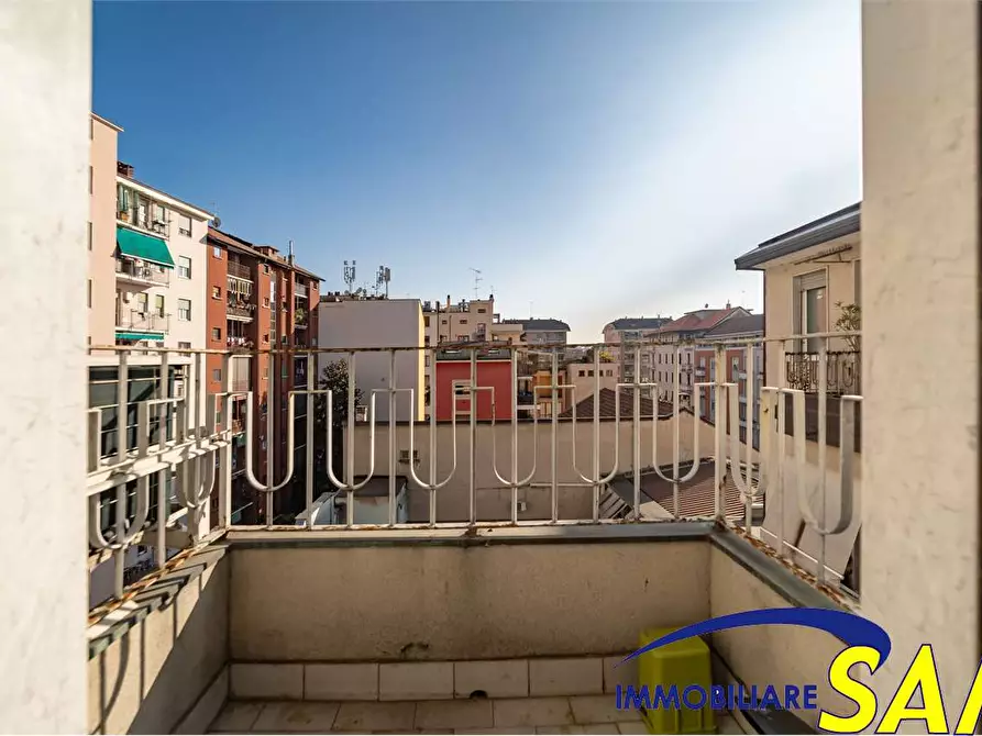 Immagine 12 di Trilocale in affitto  in Via Busoni 12 a Milano