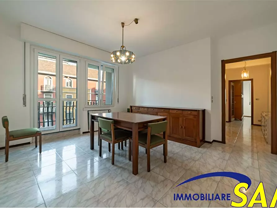 Immagine 1 di Trilocale in affitto  in Via Cervignano  3 a Milano