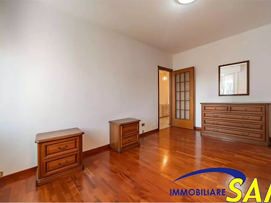 Immagine 11 di Trilocale in affitto  in Via Cervignano  3 a Milano