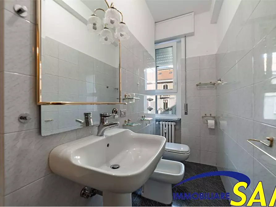 Immagine 15 di Trilocale in affitto  in Via Cervignano  3 a Milano