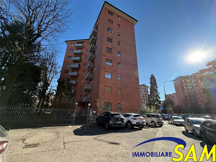 Immagine 21 di Trilocale in vendita  in Via Cimabue  6 a Milano