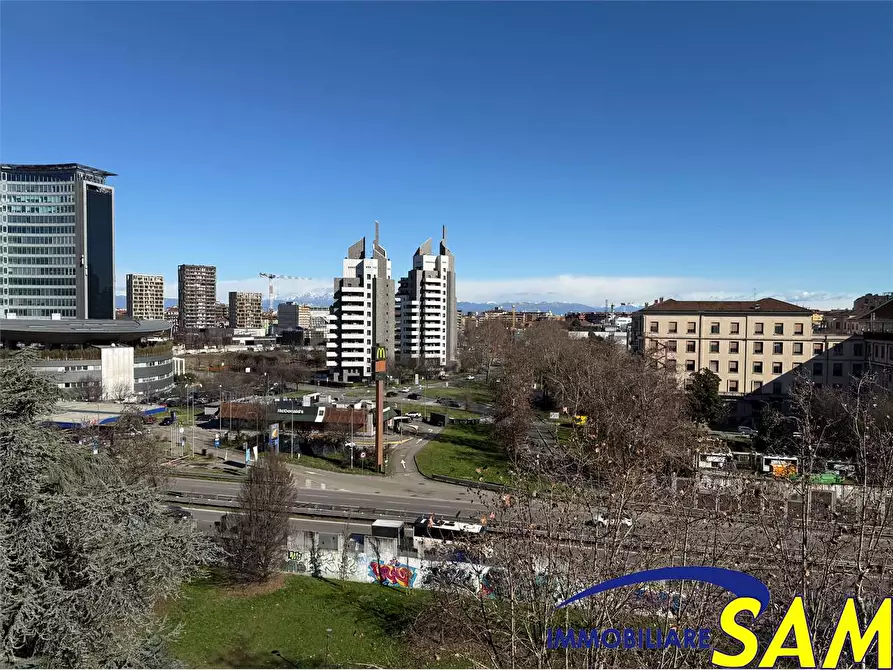 Immagine 29 di Trilocale in vendita  in Via Cimabue  6 a Milano