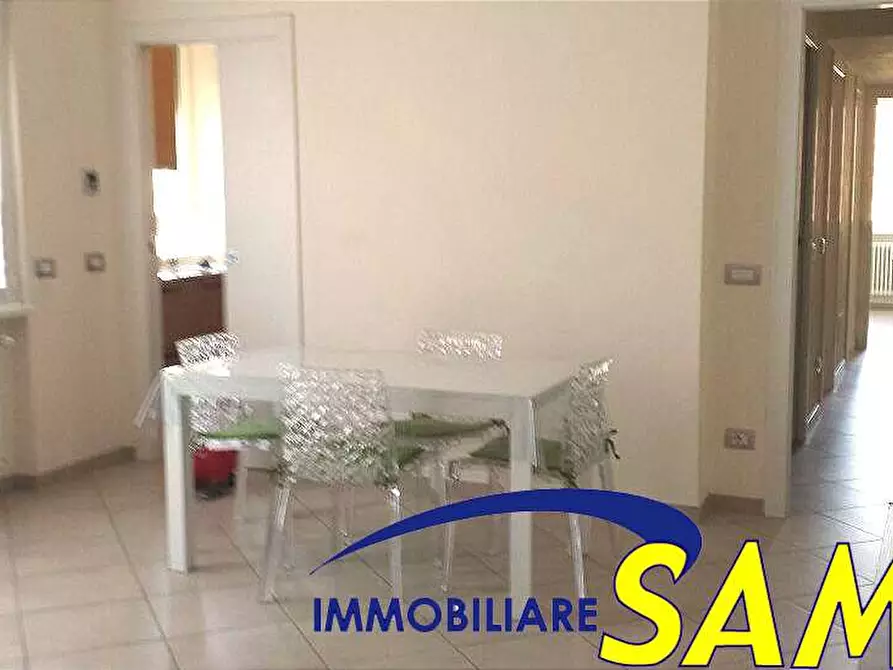 Immagine 2 di Trilocale in affitto  in Via Cervignano 1 a Milano