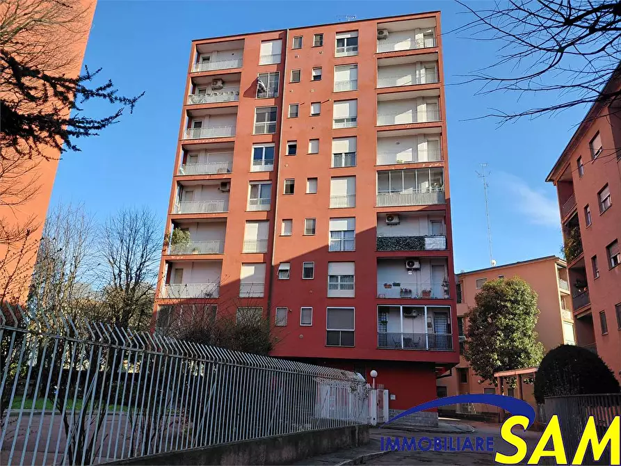 Immagine 31 di Trilocale in vendita  in Viale Omero  16 a Milano